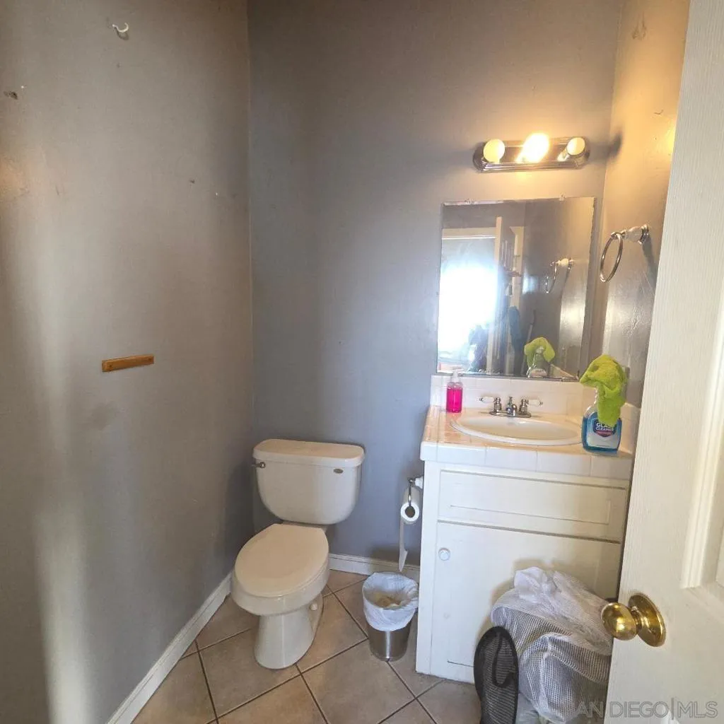 570 Emory Street B, Imperial Beach, California 91932 home-pic-10
