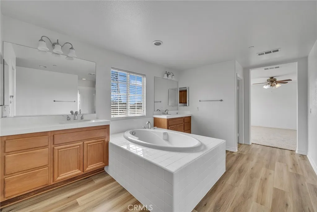 15621 Pisa Lane, Fontana, California 92336 home-pic-38