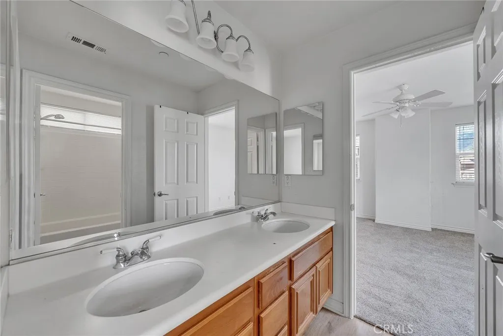 15621 Pisa Lane, Fontana, California 92336 home-pic-47