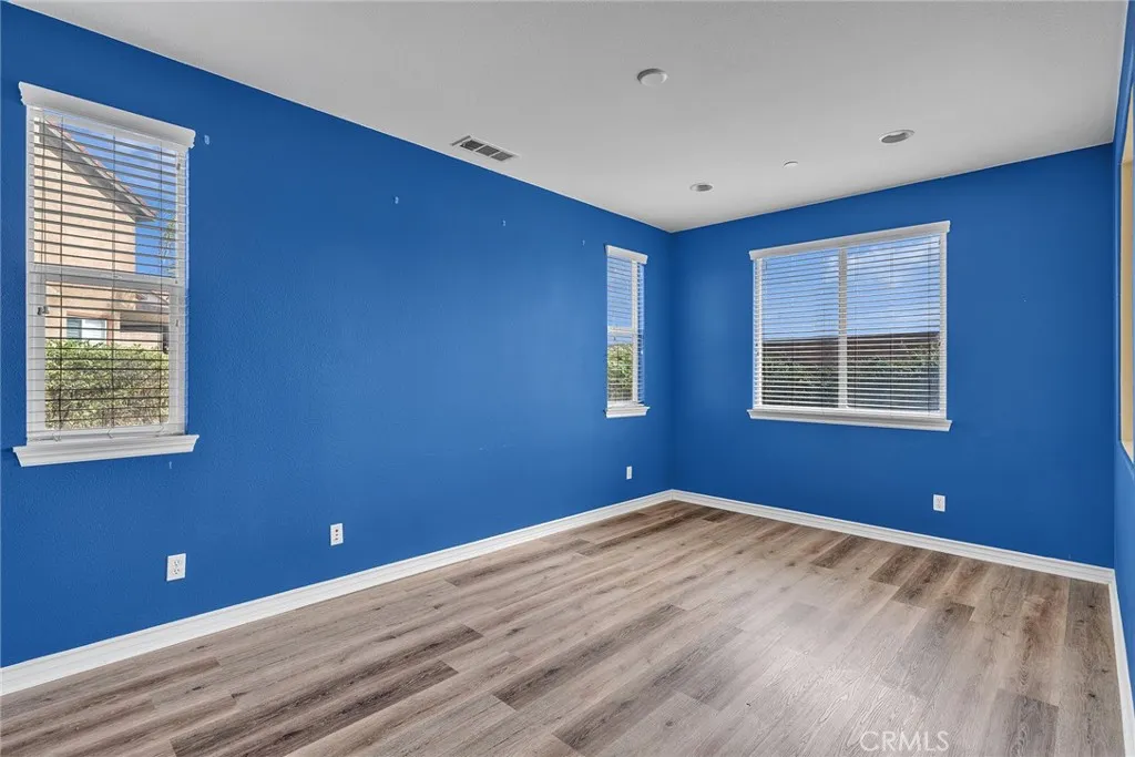 15621 Pisa Lane, Fontana, California 92336 home-pic-24