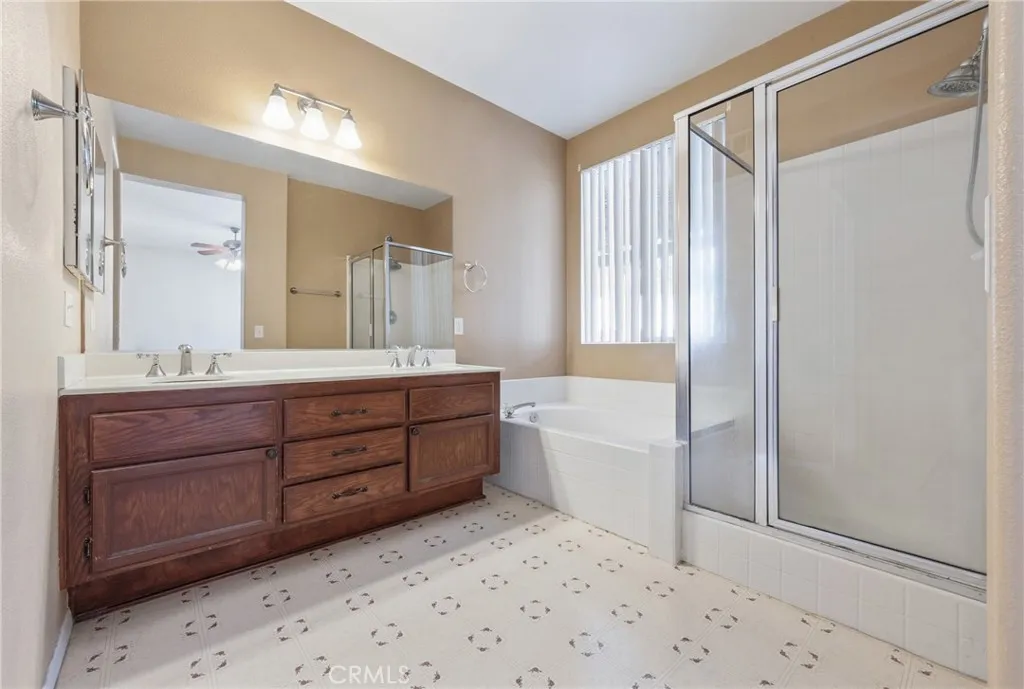 41151 Marseille Court, Murrieta, California 92562 home-pic-32