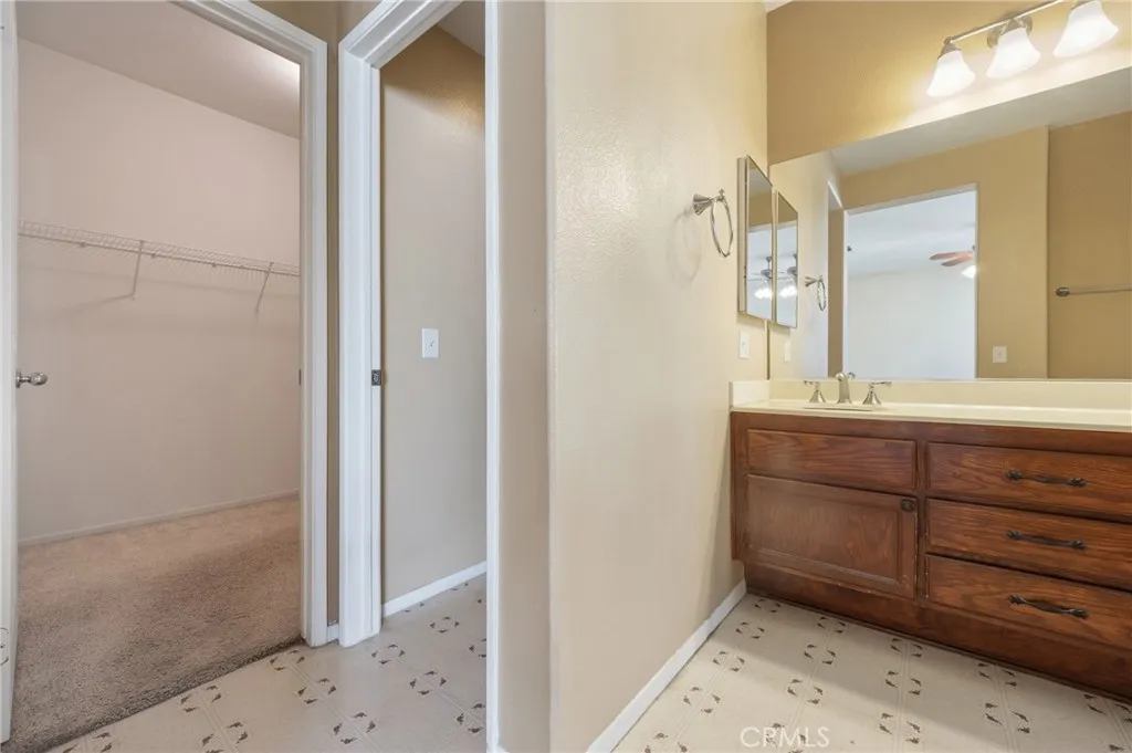 41151 Marseille Court, Murrieta, California 92562 home-pic-33