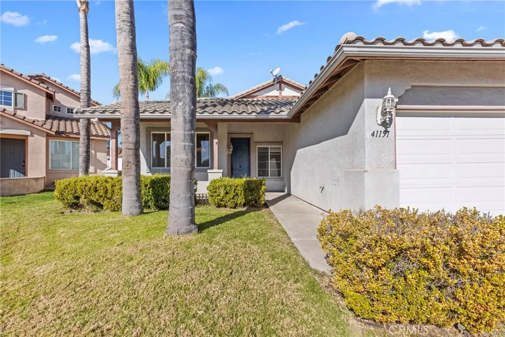 41151 Marseille Court, Murrieta, California 92562 home-pic-3