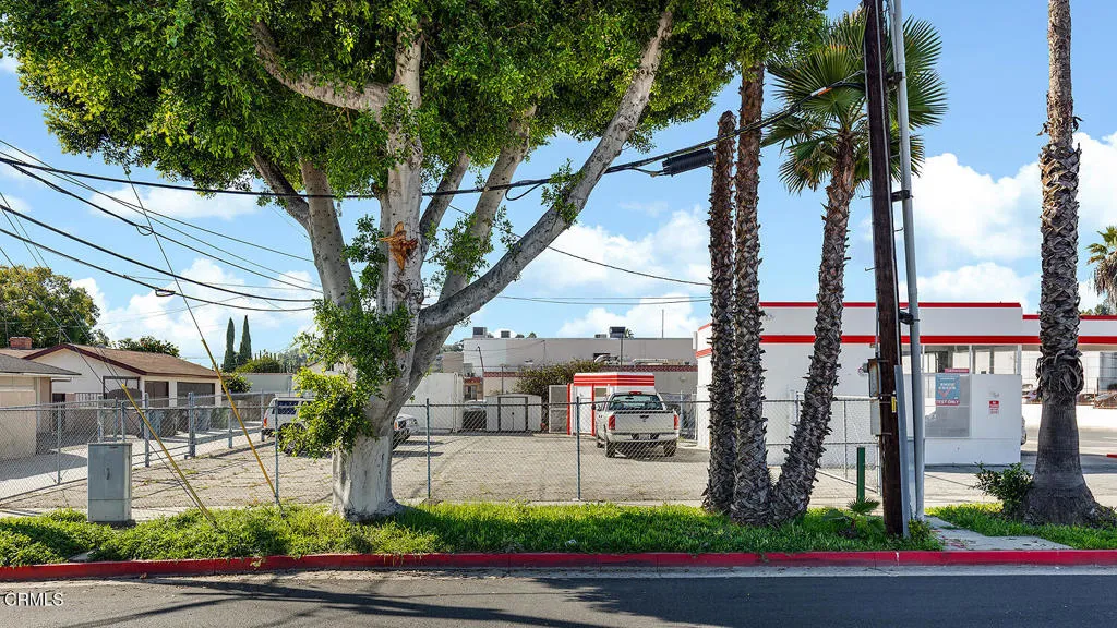3000 W Main St 007-mls