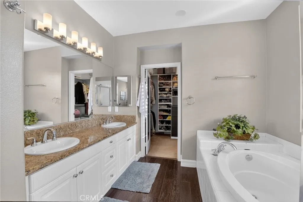 12 Roycroft Court, Ladera Ranch, California 92694 home-pic-39