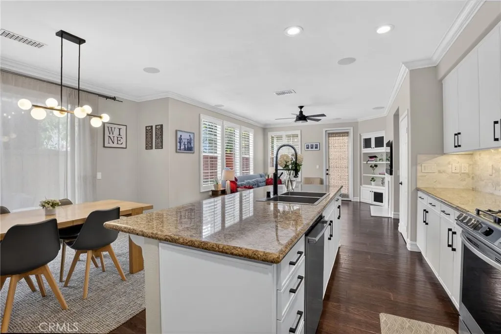 12 Roycroft Court, Ladera Ranch, California 92694 home-pic-22