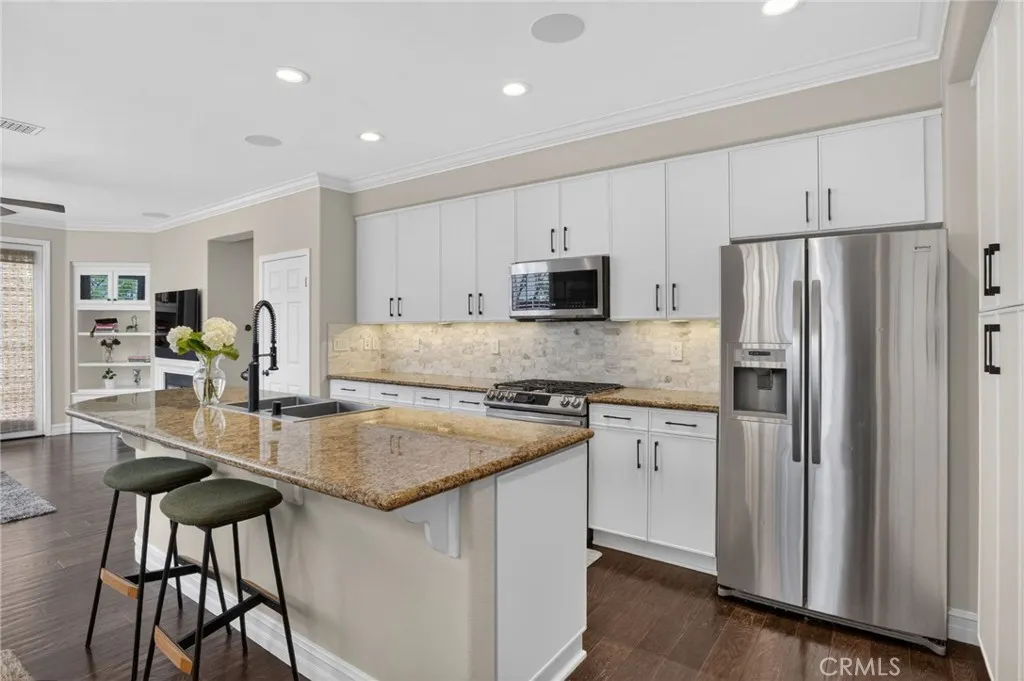 12 Roycroft Court, Ladera Ranch, California 92694 home-pic-24