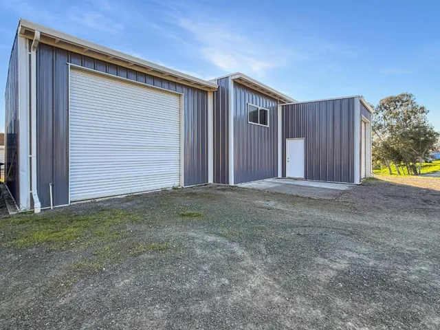 Shop/Garage Barn