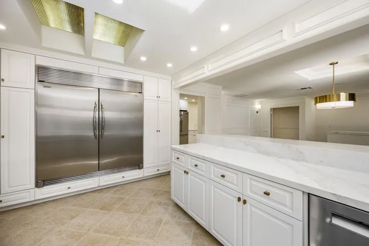 35-web-or-mls-CM_Yale_OPMG_0226_035