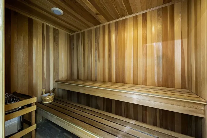 56-web-or-mls-CM_Yale_OPMG_0226_056