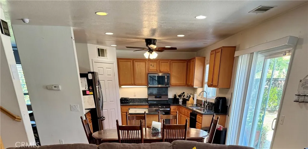 45002 Thalia Lane, Lake Elsinore, California 92532 home-pic-14