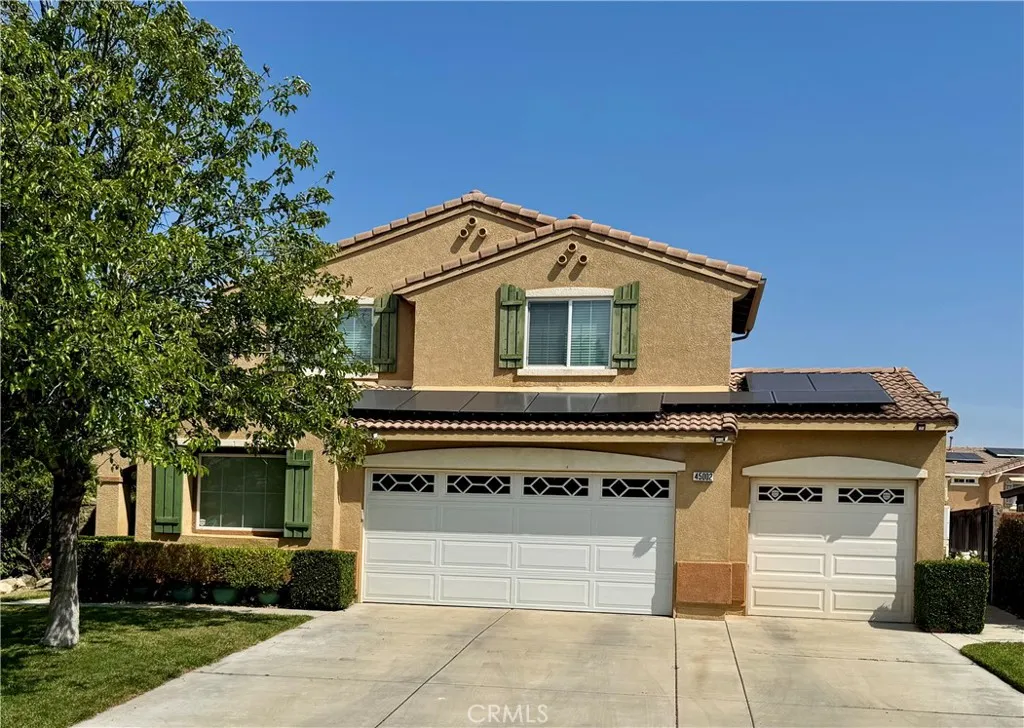 45002 Thalia Lane, Lake Elsinore, California 92532 home-pic-1