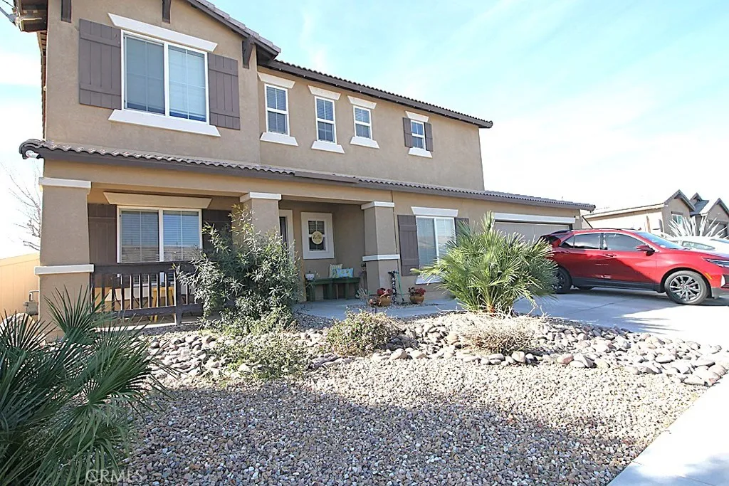 924 Condor, Barstow, California 92311 home-pic-1