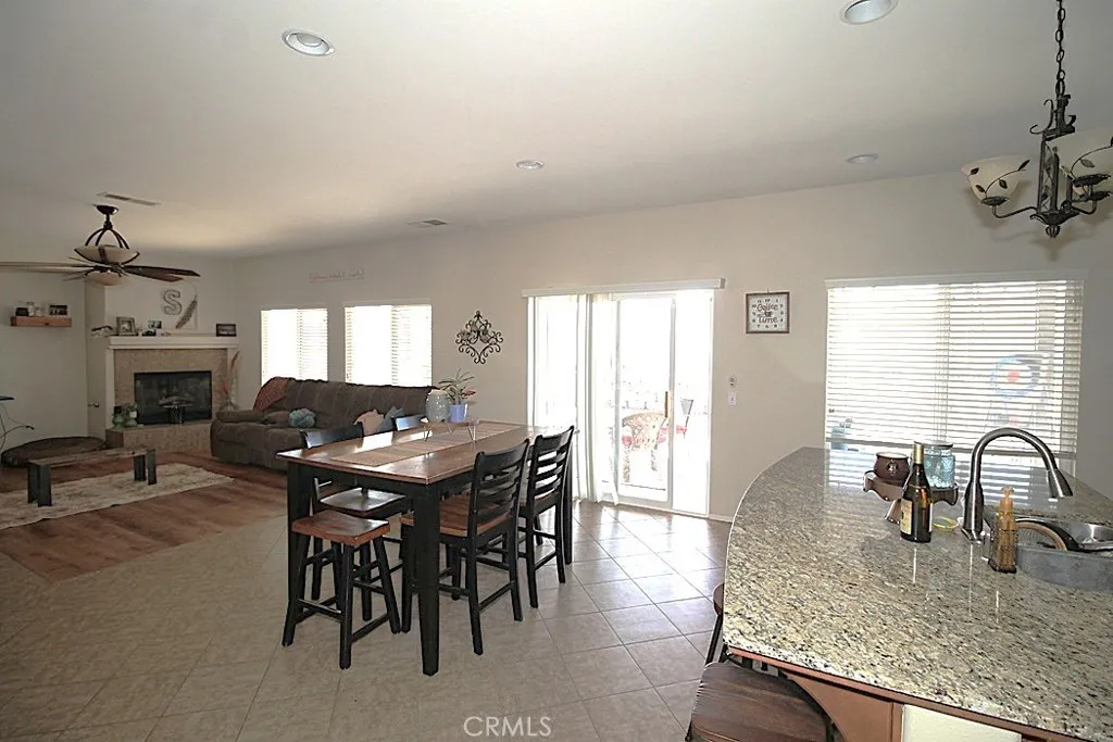924 Condor, Barstow, California 92311 home-pic-20