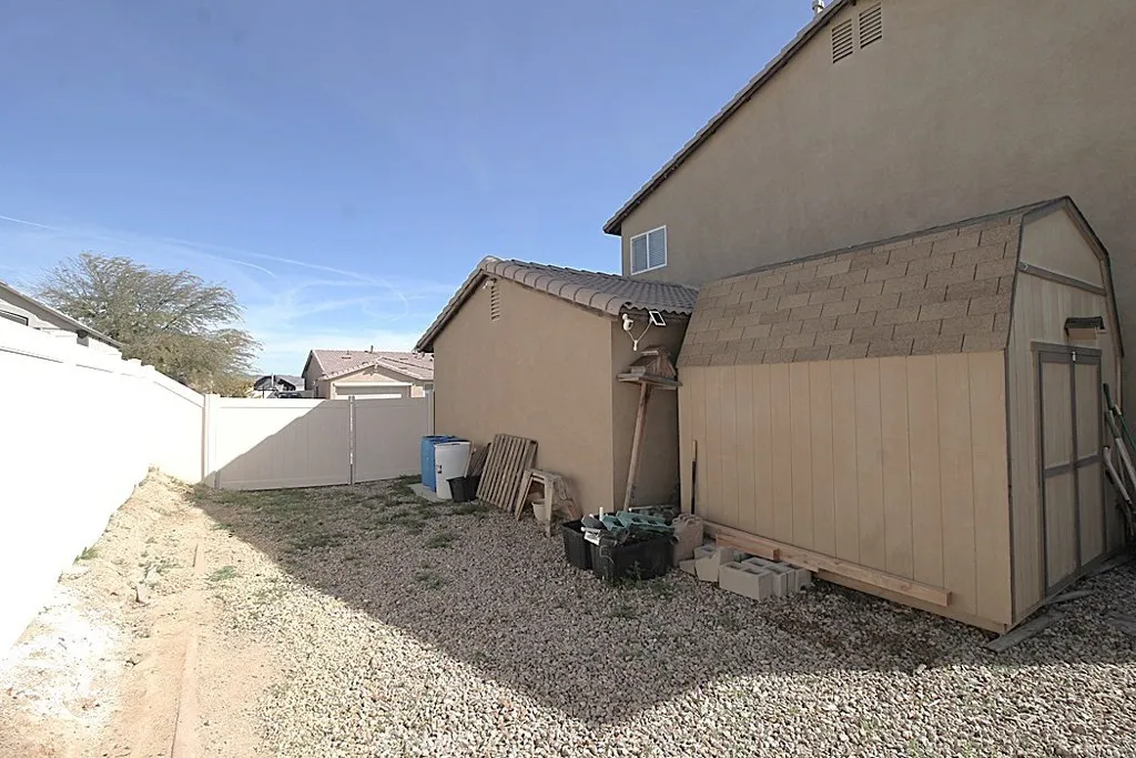 924 Condor, Barstow, California 92311 home-pic-50