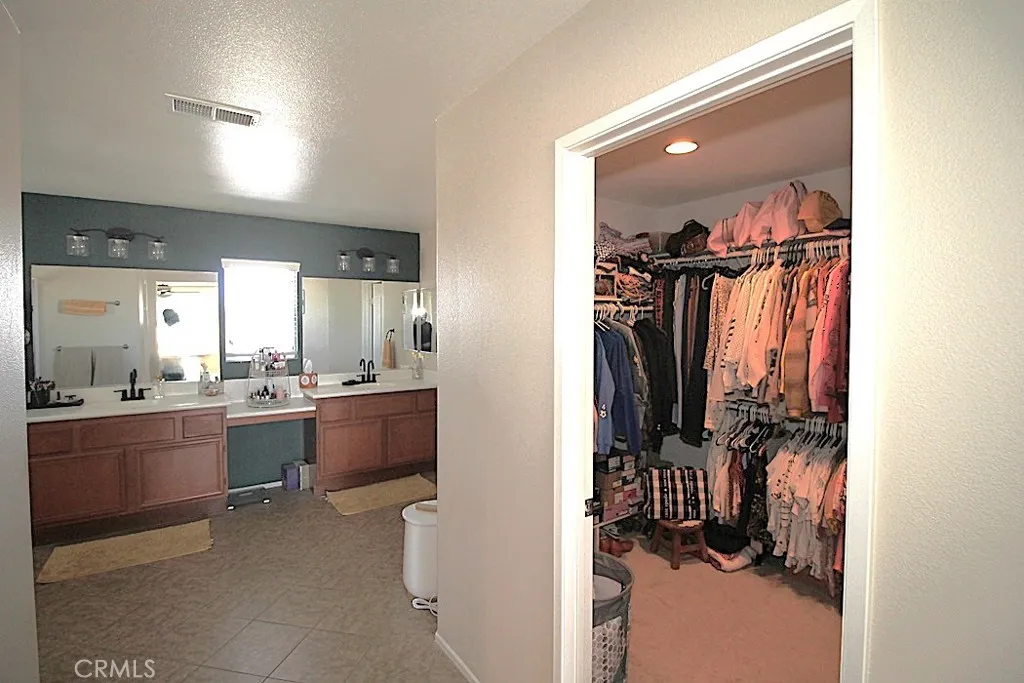 924 Condor, Barstow, California 92311 home-pic-38