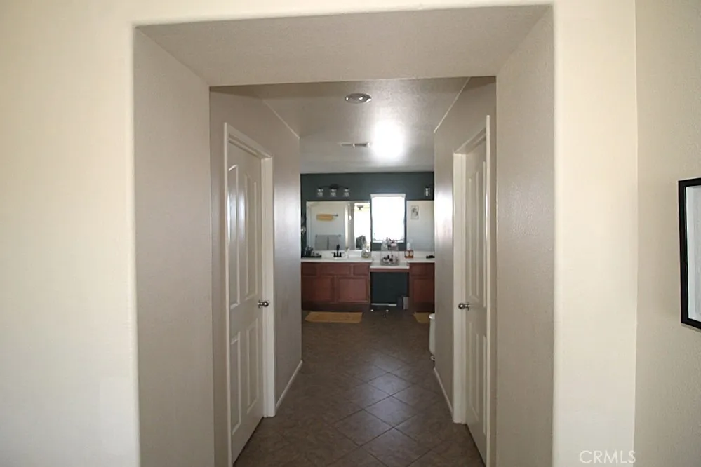 924 Condor, Barstow, California 92311 home-pic-34