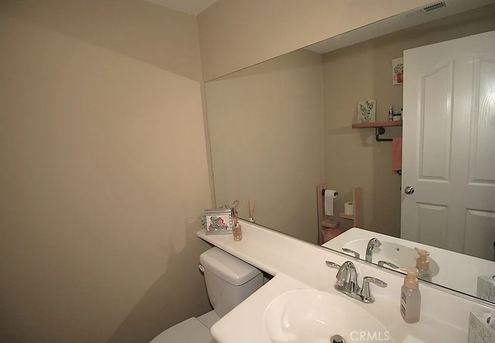 924 Condor, Barstow, California 92311 home-pic-14