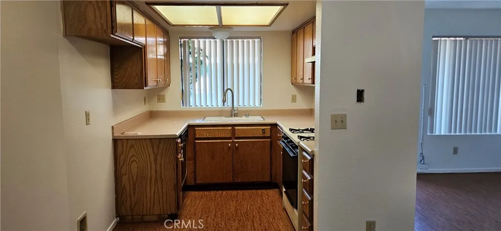 20725 Seine Avenue D, Lakewood, California 90715