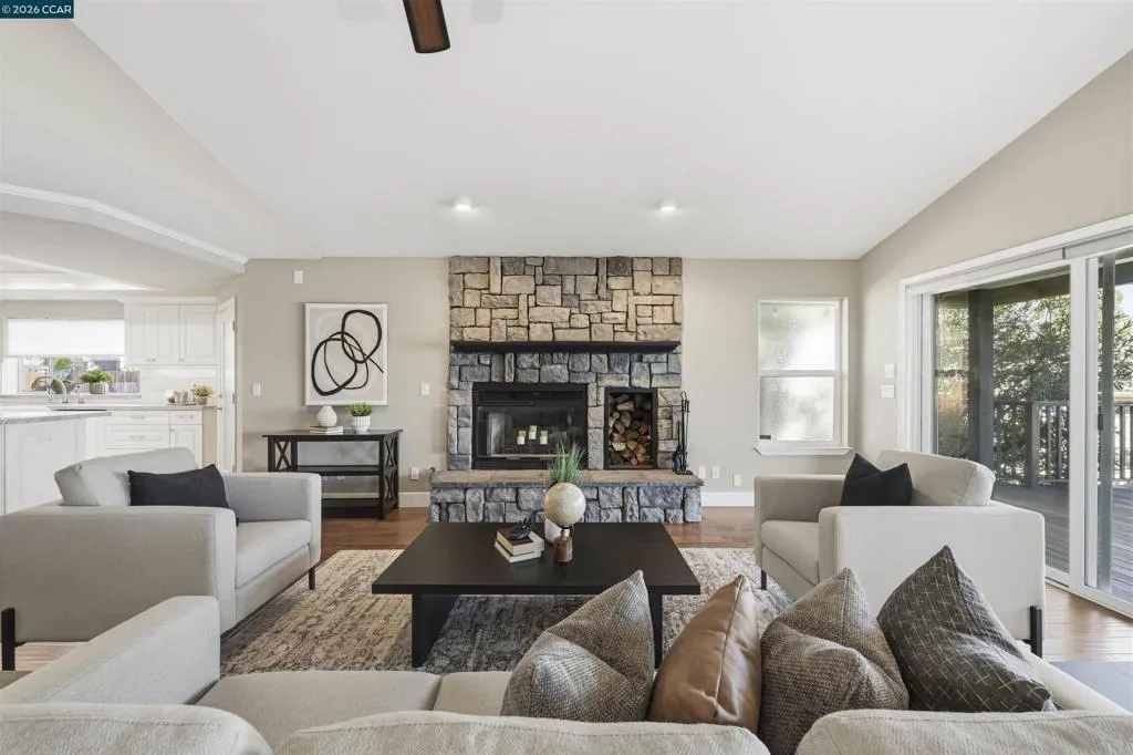 1963 Windward Pt, Discovery Bay, California 94505 home-pic-7