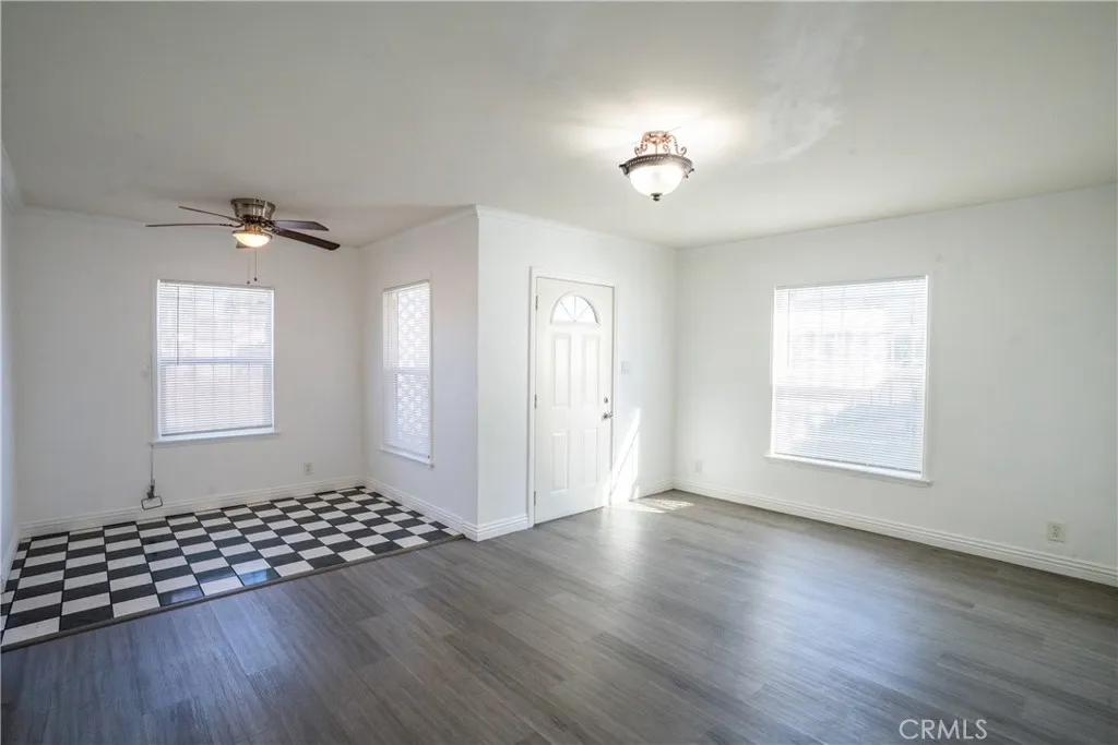 242 E Del Amo, Long Beach, California 90805 home-pic-7