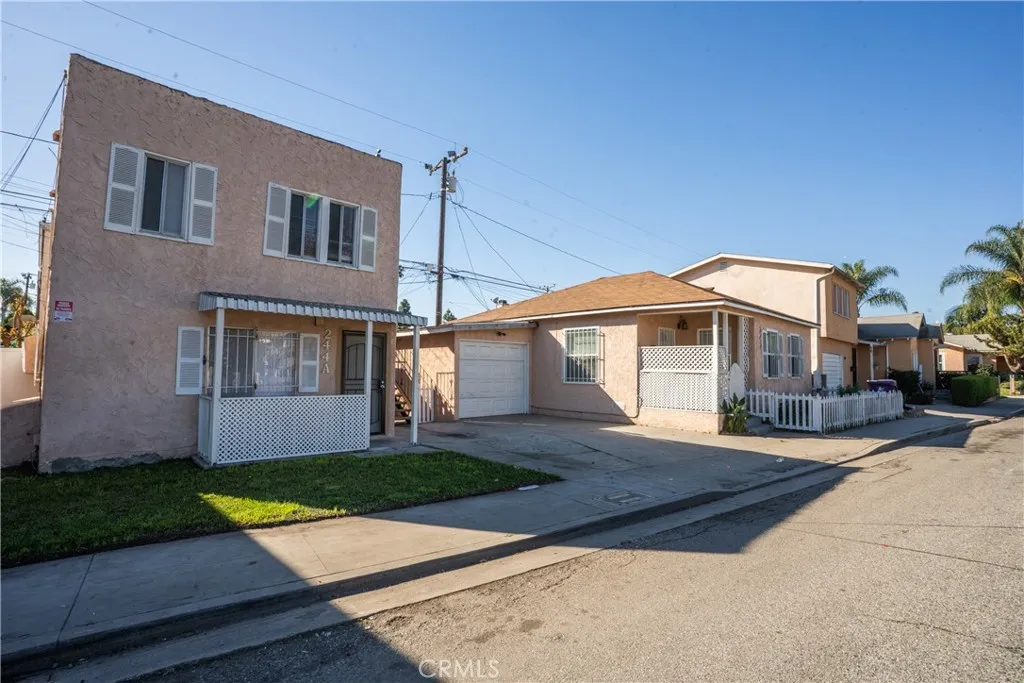 242 E Del Amo, Long Beach, California 90805 home-pic-4