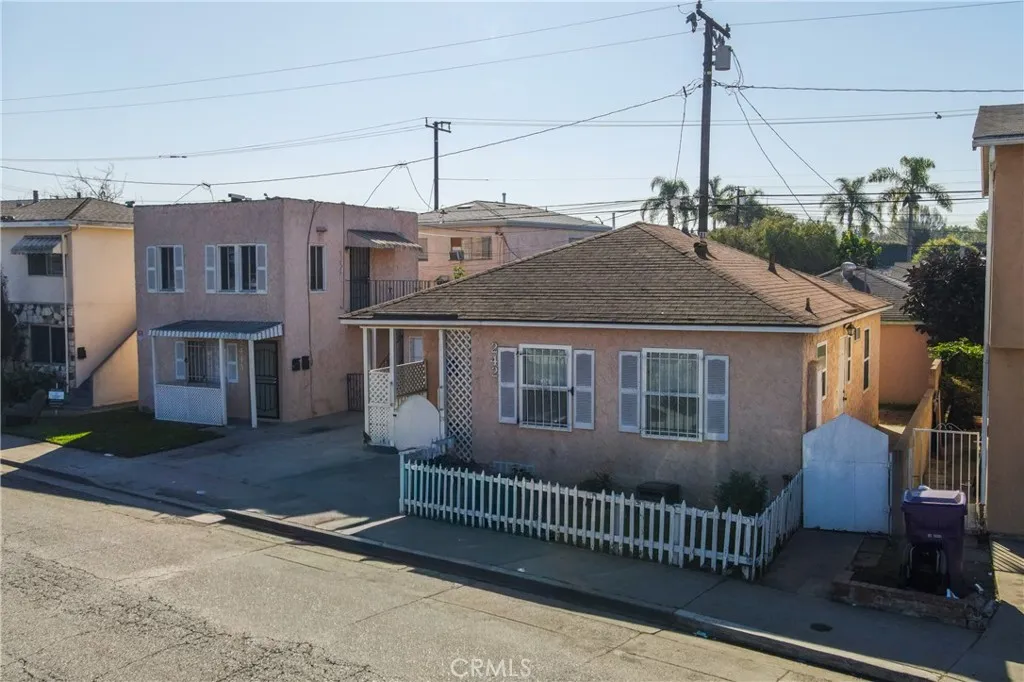242 E Del Amo, Long Beach, California 90805 home-pic-27