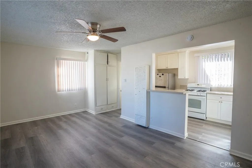 242 E Del Amo, Long Beach, California 90805 home-pic-17