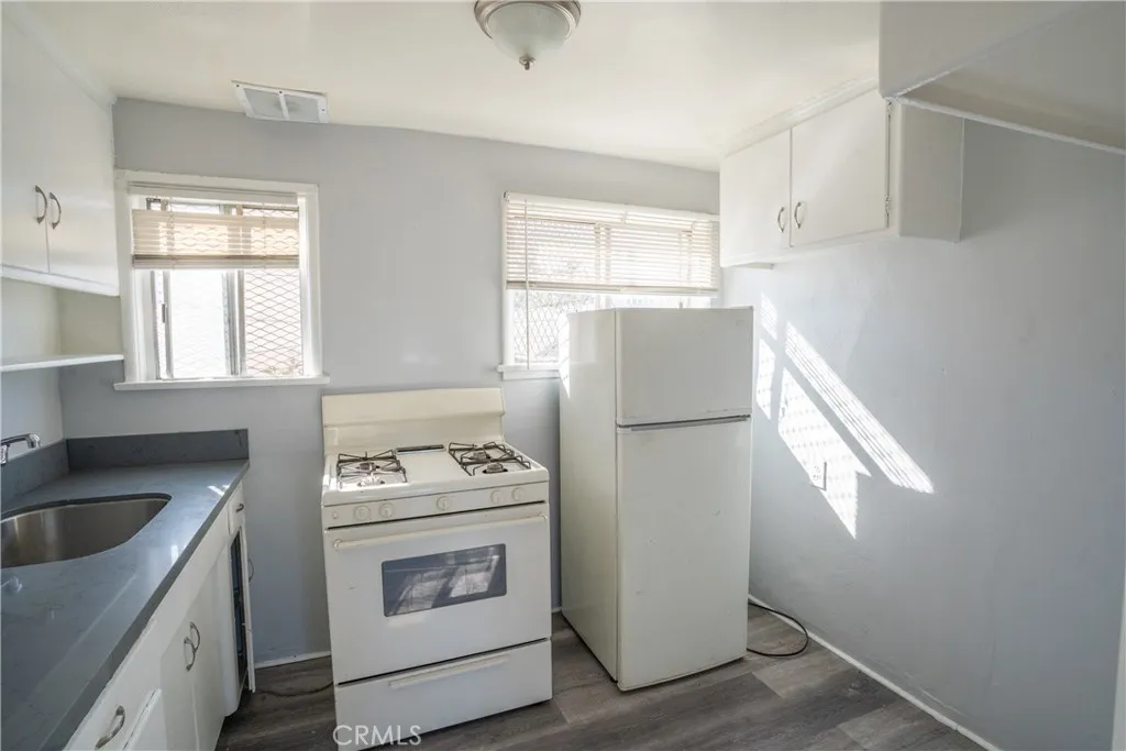 242 E Del Amo, Long Beach, California 90805 home-pic-23