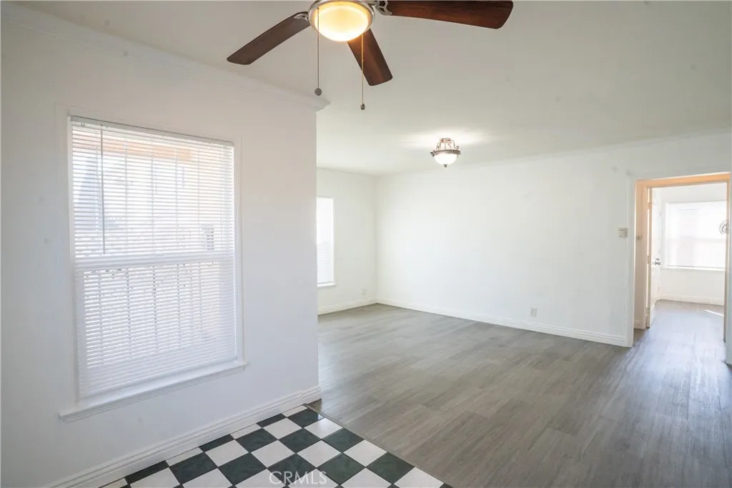 242 E Del Amo, Long Beach, California 90805 home-pic-8