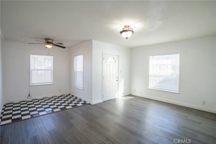 2 bed living & dining rooms
