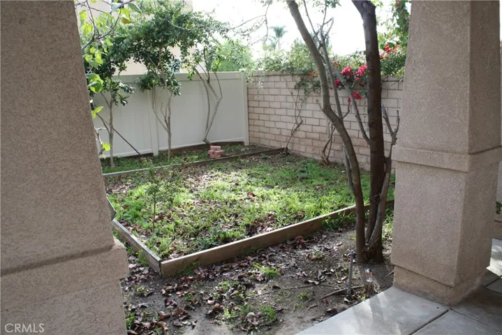 Garden Area opposite Front Entry