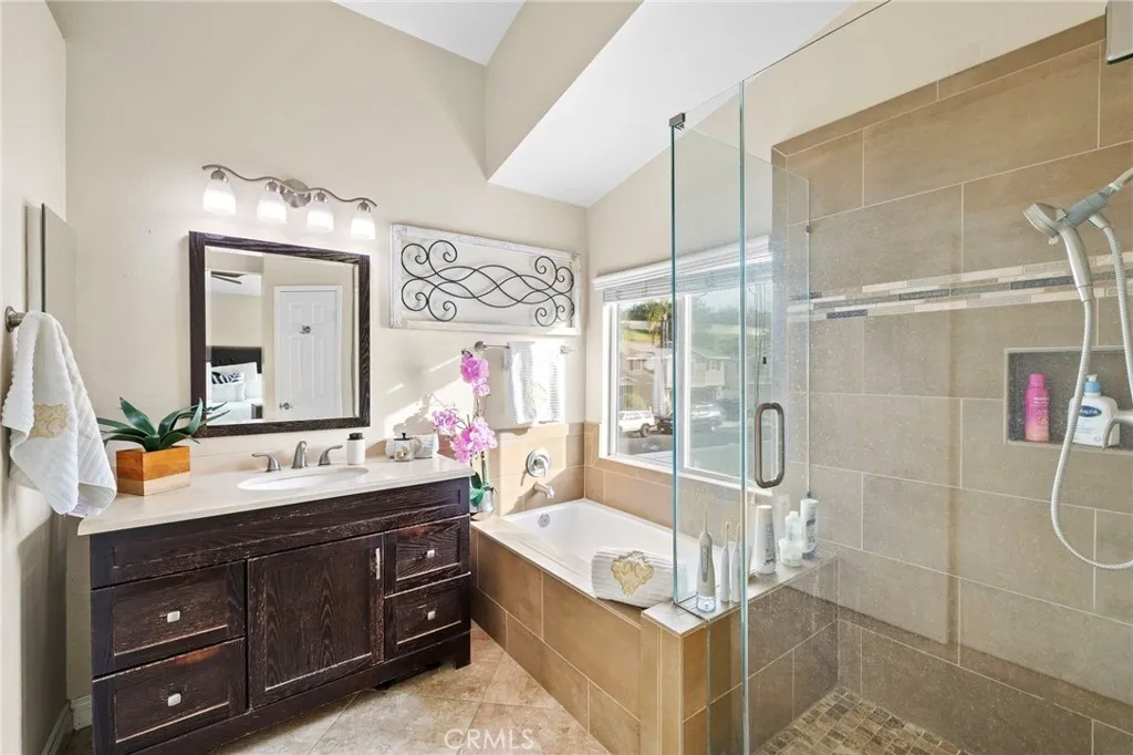 28 Tomahawk, Trabuco Canyon, California 92679 home-pic-17