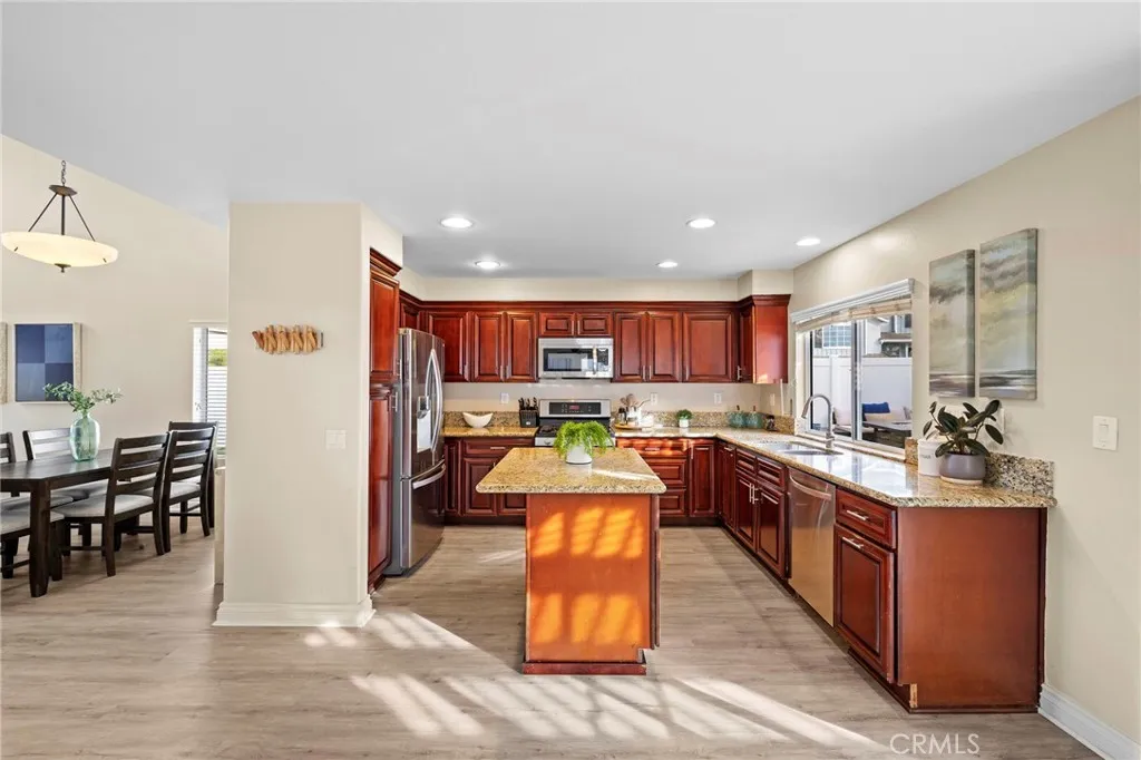 28 Tomahawk, Trabuco Canyon, California 92679 home-pic-13