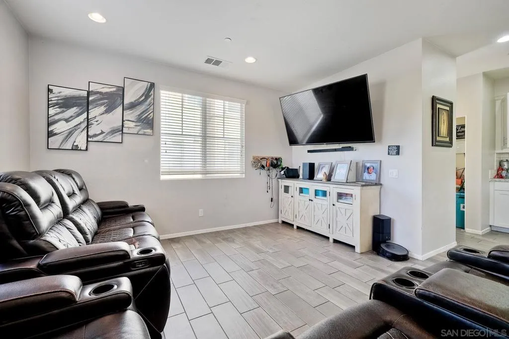 1700 Santa Gloria, San Diego, California 92154 home-pic-11
