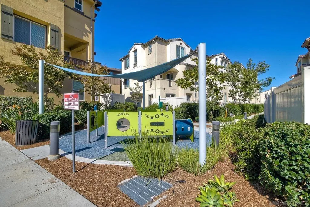 1700 Santa Gloria, San Diego, California 92154 home-pic-32