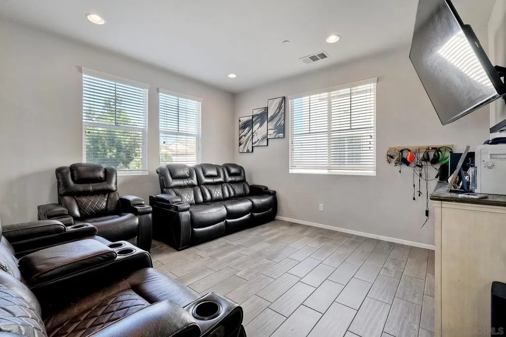 1700 Santa Gloria, San Diego, California 92154 home-pic-10