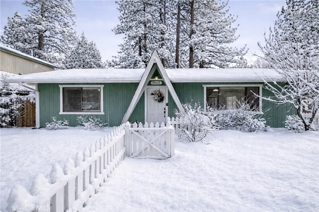 1068 Sierra Avenue, Big Bear City, California 92314 home-pic-1