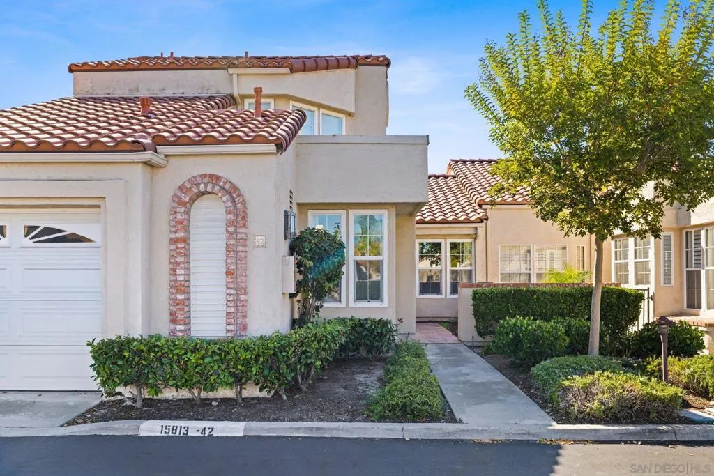 15913 Avenida Villaha 42, San Diego, California 92128 home-pic-3