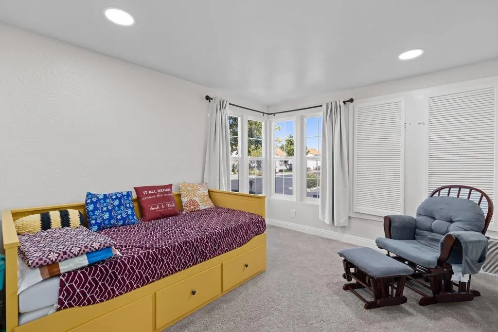 15913 Avenida Villaha 42, San Diego, California 92128 home-pic-18