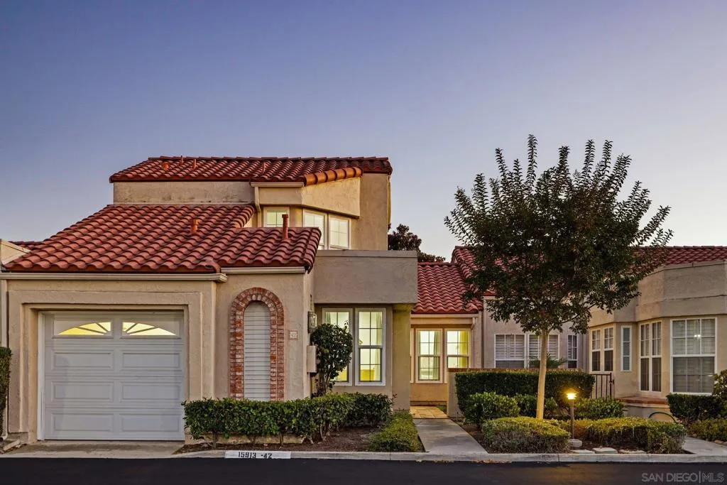 15913 Avenida Villaha 42, San Diego, California 92128 home-pic-2