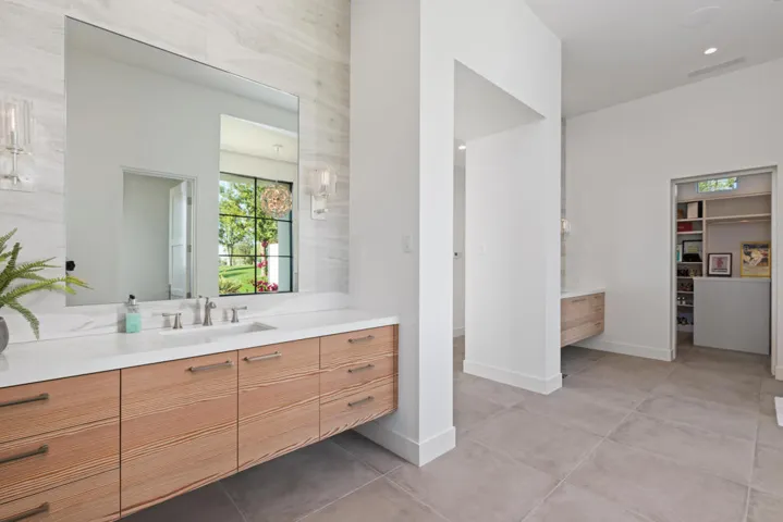 25_10564168_144329_144329-EI-125