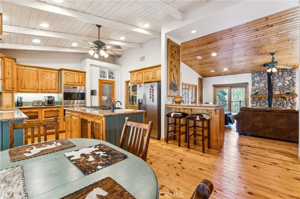 268 Cedarbrook, Twin Peaks, California 92391 home-pic-11