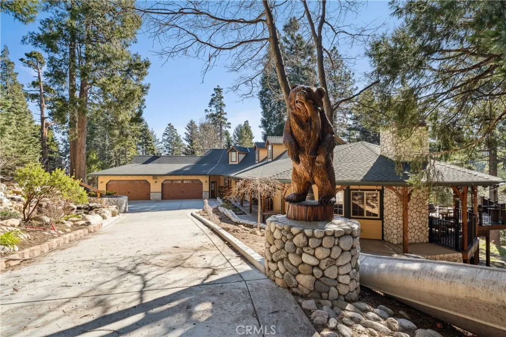 268 Cedarbrook, Twin Peaks, California 92391 home-pic-2