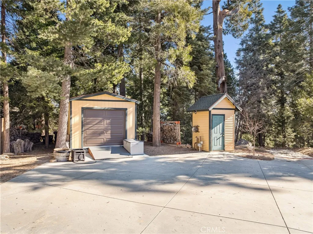 268 Cedarbrook, Twin Peaks, California 92391 home-pic-31