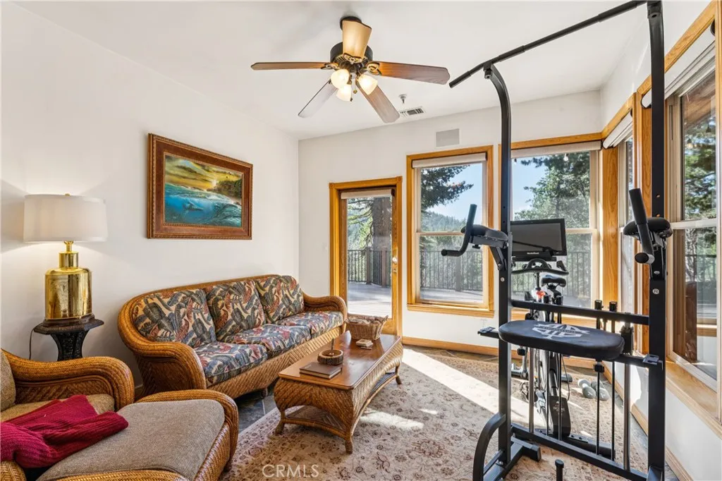 268 Cedarbrook, Twin Peaks, California 92391 home-pic-16