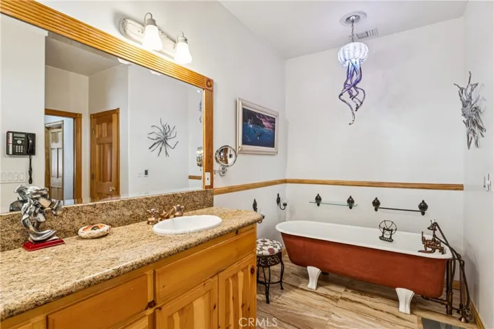 Master Suite Bathroom