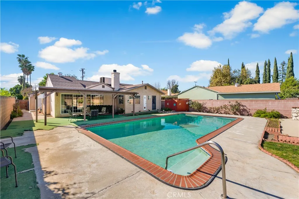 14239 Cohasset, Van Nuys, California 91405 home-pic-19