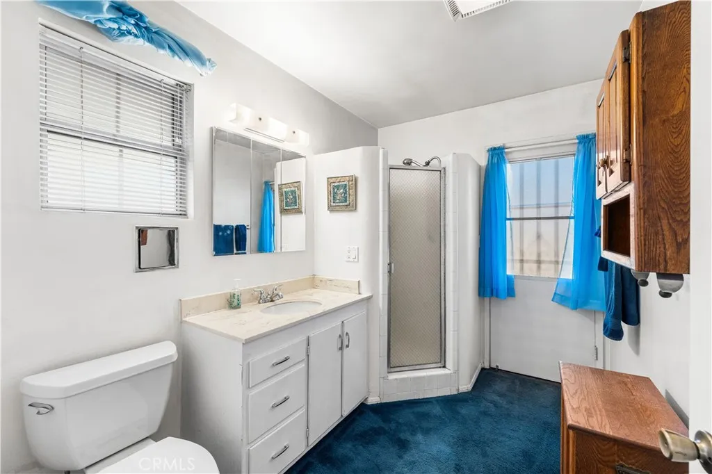 14239 Cohasset, Van Nuys, California 91405 home-pic-17