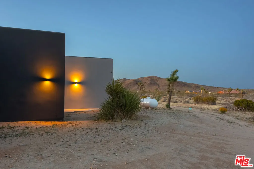 60376 Tacoma Court, Joshua Tree, California 92252 home-pic-48